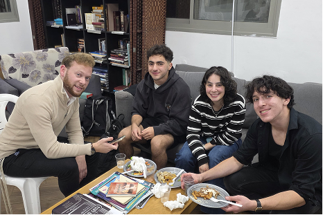 תמונה-של-WhatsApp_-2025-04-30-בשעה-12.34.32_33d261d2 (1)-3